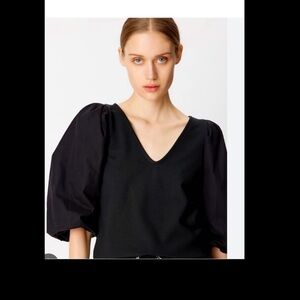 Gesture Black short Puff-Sleeve V-Neck Blouse stretch top Small